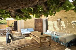 Le Cocon, Appartement pour 2 personnes à 5 minutes de la plage de l'Almanarre à Hyères Apartments, Hyeres