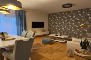 Apartment Leilani & Karolina, Vrsi