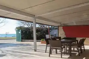 Villetta Lana 1 fronte mare a Punta Grossa di Guest house, Punta Prosciutto