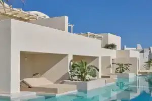 Heyday Luxury Suites, Perissa