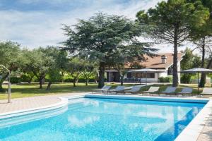 Villa Delle Coste With Pool, Lazise