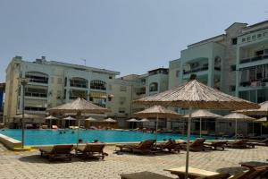 Klama Luxury Apartment, Golem