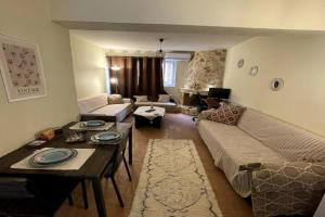 Angela's Apartment near Airport-Expo-Sea, Artemida