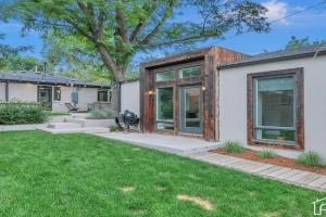 Sunnyside guesthouse near Rocky Mountain Lake, Denver