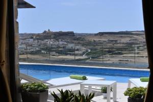 Ta' Nikola Farmhouse,, Xaghra