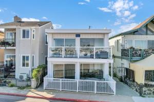 1807 W Bay Unit B Guest house, Newport Beach