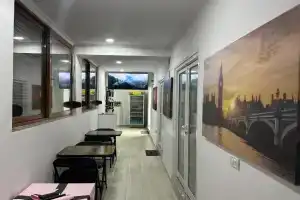 Aral Hostel, Berat