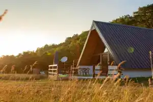 Boricje Village Escape, Pluzine