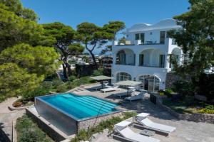 Villa L'Ara, Capri Village