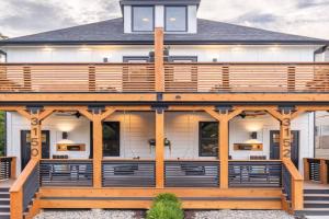 Artisan Oasis-hot Tub Fire Pit 8bd Whole House, Indianapolis