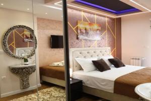 Imperial Lux Apartment, Kraguyevats