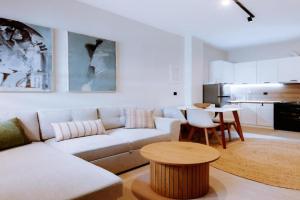 KOEM Luxury Suites, Preveza