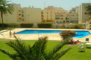 M & M Neptuno Torrecilla beach Apartments, Nerja