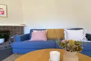 Cosy Apt metres from Markets and Bathers - Hosted by Canstay Apartments, Perth