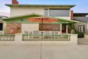 319 Coronado Guest house, Newport Beach