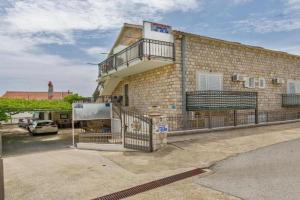 Apartments and rooms with a swimming pool, Dubrovnik - 23441, Mlini