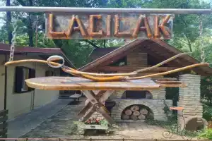 Lacilak Guest house, Mako