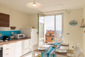 L'Attico sul Porto, Sea View, Wide Terrace, Center Apartments, Imperia