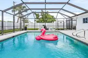 Paradise Pool House for 6, Naples