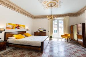 Kefalè - Suite di Charme nel Cuore di by BIZ Apartments, Cefalu