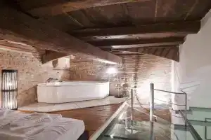 Loft Pandolfini Apartments, Florence