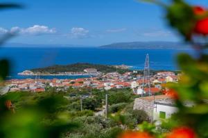 Villa Sara with pool, whirlpool and sea view, Makarska