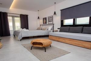 LA PLAZA luxury suites, Nea Vrasna