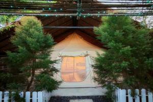 Bambus Restaurant, Bar & Glamping, Patong