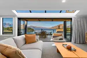 Beacon Penthouse 1006 - 4 Bed, Queenstown
