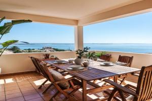 Casa Paraiso, big terass with amazing sea view, Lagos