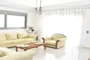 Μοντέρνο Σπίτι στην Κόρινθο Apartments, Korinthos