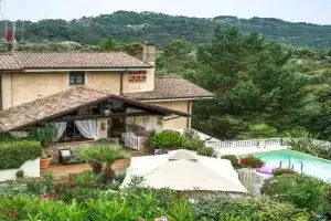 Lovely Home In With Wifi Guest house, Camaiore