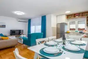 Two bedroom apartment Mali princ, Budva