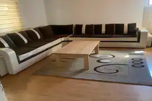 Racina Apartmani, Plav