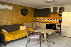 Daffodil Cosy Retreat Apartments, Marsaskala