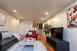 Cozy Home Close to Inner Harbor, Baltimore
