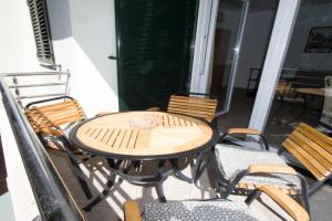 Vano Beach Apartments, Makarska