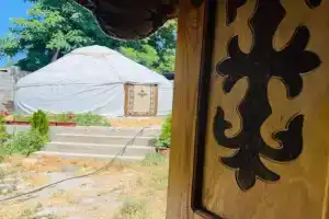 Tien Shan Yurt Mini-hotel, Bishkek