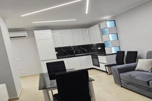 GPN Sole apartment, Vlore