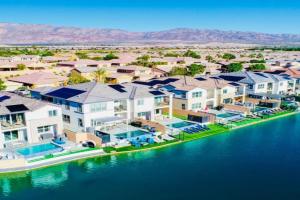 Lakeside Lottery with Game Room, Indio