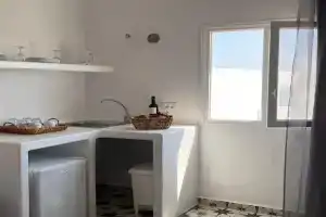High Point Apartments, Fira