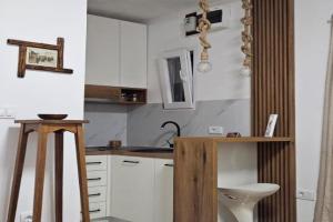 Apartman Olivera, Sutomore