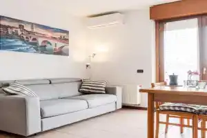 Cozy Apartament near Fiera di!, Verona