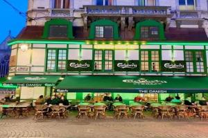 Charming Apartment in City Centre with Parking Included, Liege