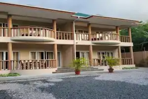 Green self-catering Apartment, Victoria