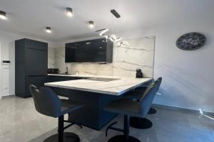 Apartment Lux, Kastel Stari
