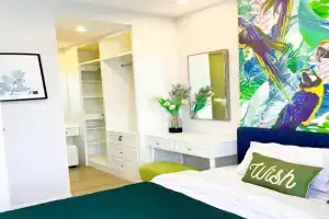 Exclusive condo & Seaview Apartments, Bang Saen