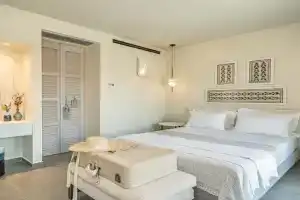Nelia Suite Apartments, Lixouri