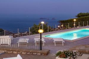 AMORE RENTALS - Villa Lions Rose, Sant-Agata Sui Due Golfi