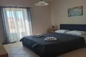 DCR 2 DreamCityRooms 2, Ermoupoli